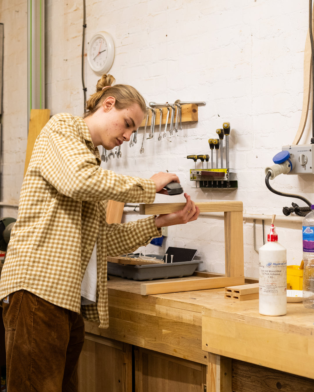 Donate to the Goldfinger Academy