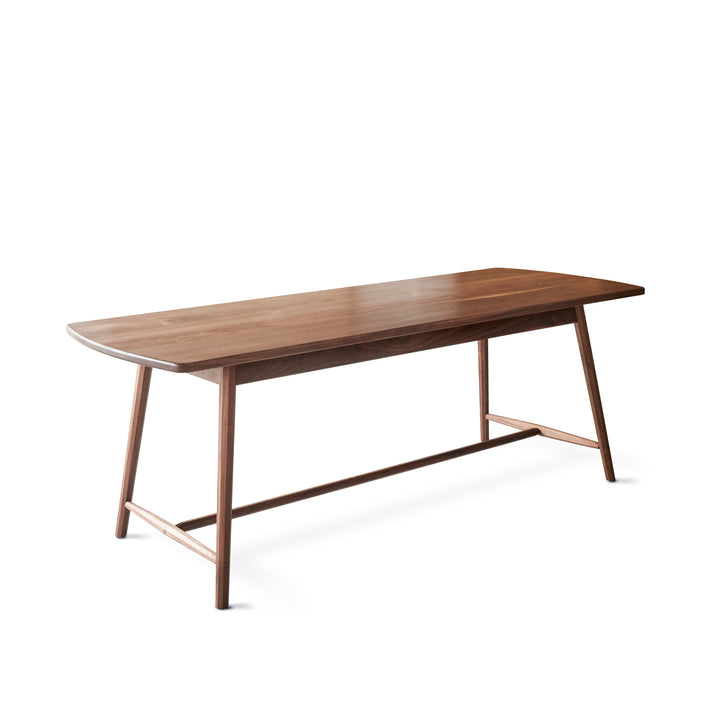 Arden dining table