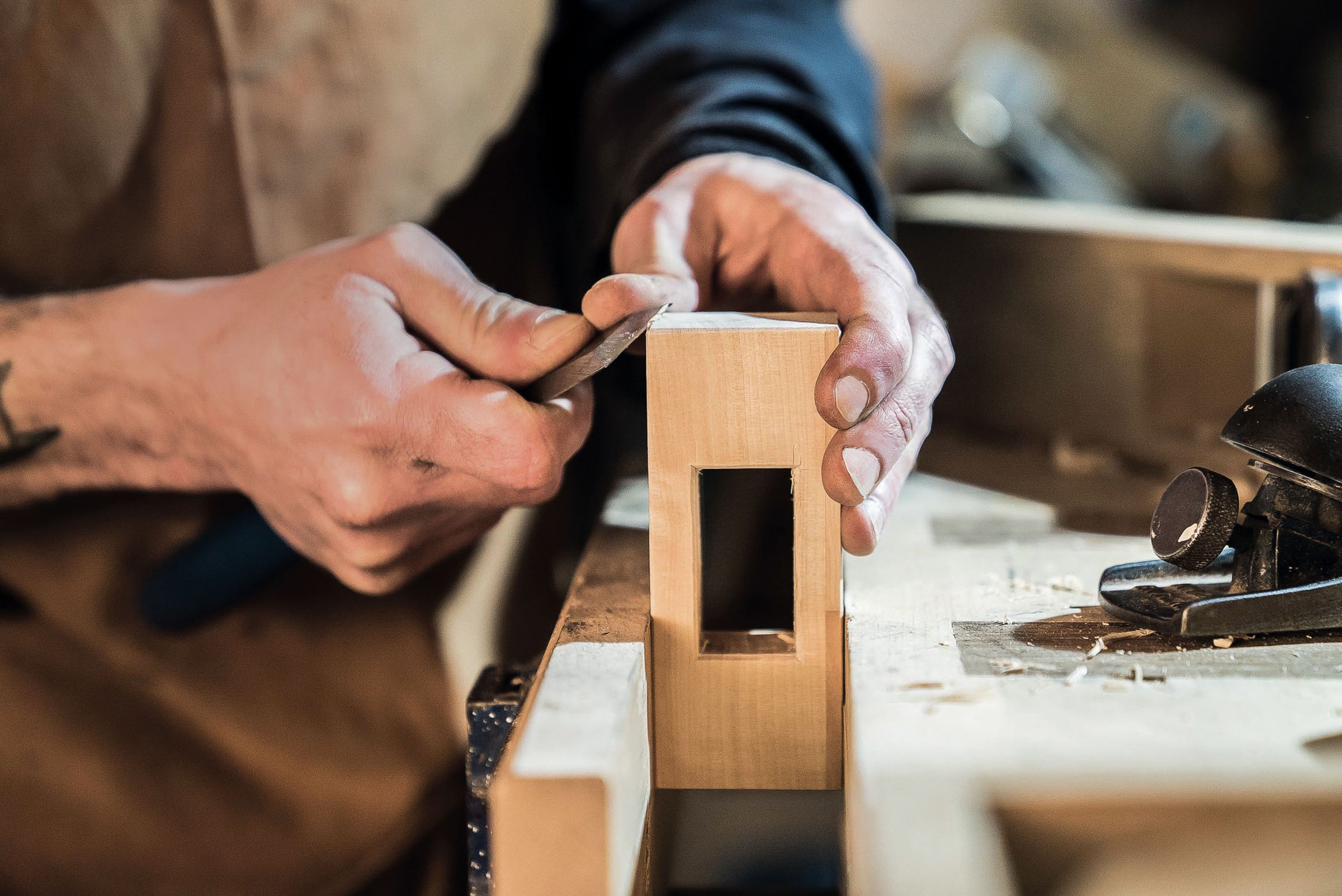 Goldfinger artisan handmaking a joint in their west London workshop