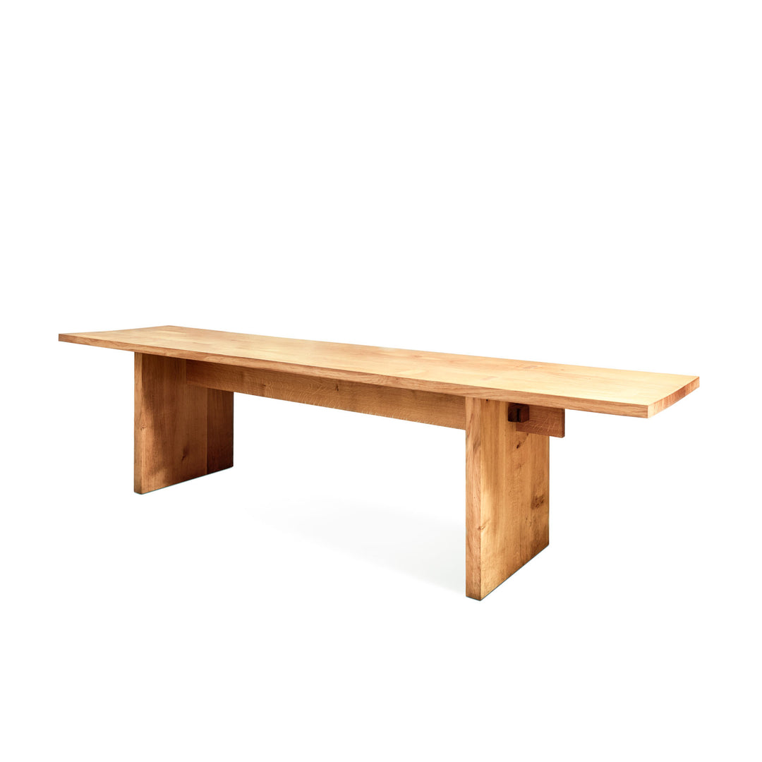 Moriko dining table