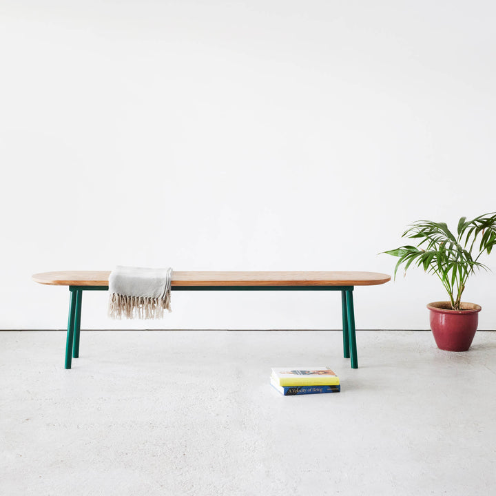 Muse Bench - Goldfinger - Sustainable furniture - Powder-coated steel legs